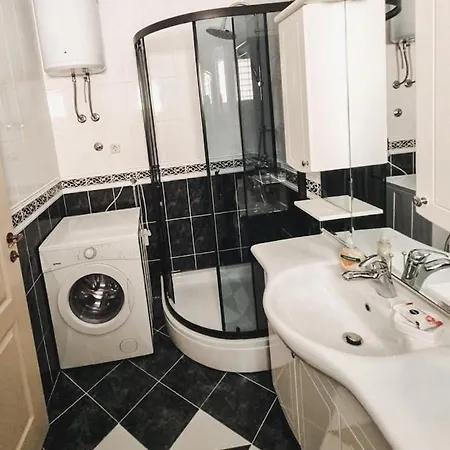 Apartment Milla 2 *