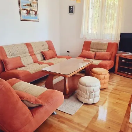 Milla 2 Apartment