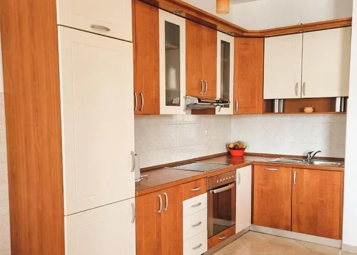 Milla 2 * 特罗吉尔