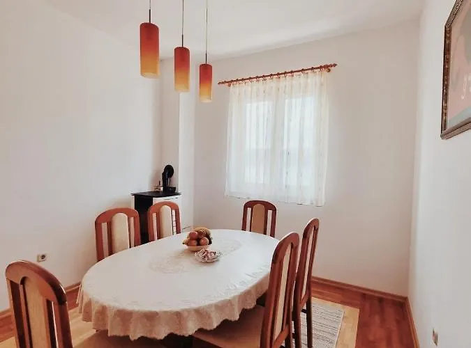 公寓 Milla 2 特罗吉尔